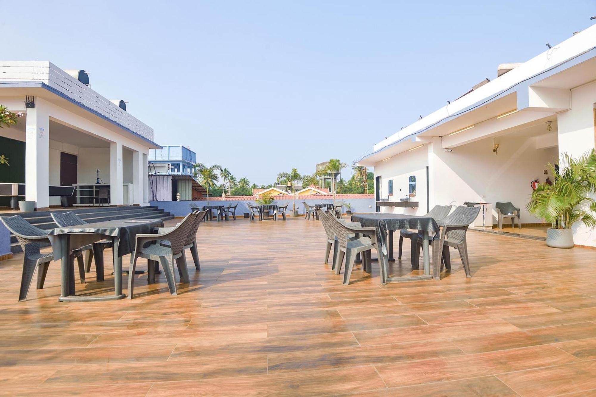 Fabexpress Neo Calangute Beach Resort Ngoại thất bức ảnh